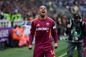 Malen on Roma dream, Aston Villa envy and Summerville attempt