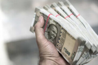 FIIs buy ₹2,446 crore in Indian stocks, but domestic selling and FMCG weakness drag markets lower