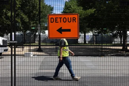 Construction job openings rose in June as contractors felt staffing woes