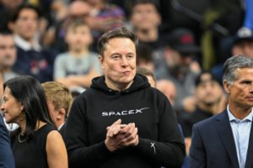 Elon Musk says SpaceX data centers will crush competitors because its rocket scientists are like the Yankees ‘playing a little league team’