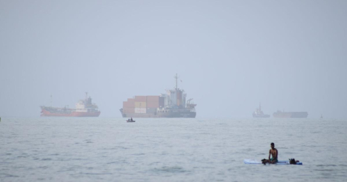Iran and Oman make progress on a deal to reopen the Strait of Hormuz, officials say