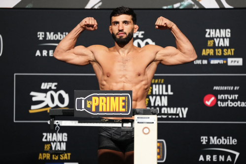 Arman Tsarukyan officially returns to face Mauricio Ruffy in co-main event to UFC 331 title fight