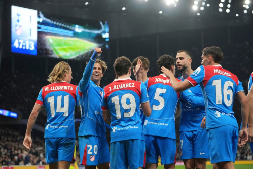 Útočná hviezda Atlética nikam neodíde, vyhlásil Simeone. Klub podal sťažnosť na Barcelonu