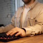 Estos teclados mecánicos parecen de gamers, pero también son para trabajar por horas