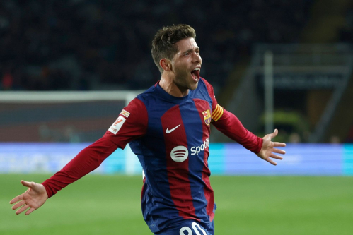 Futbalové prestupy ONLINE: Bývalá hviezda Barcelony mieri do MLS (9. august)