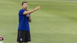Simeone no se podrá ver con Julián Álvarez hasta el miércoles