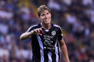 Video: Kristensen arrives for Atalanta medical, agreement €22m plus bonus