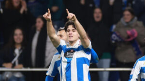 Noé Carrillo se retira lesionado en el Deportivo