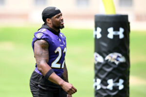 Derrick Henry’s workload remains central to the Ravens’ offense