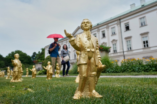A Salzburg Festival Art Installation Featured 320 Little Mozart Statues. Two-Thirds Of Them Have Been Stolen.