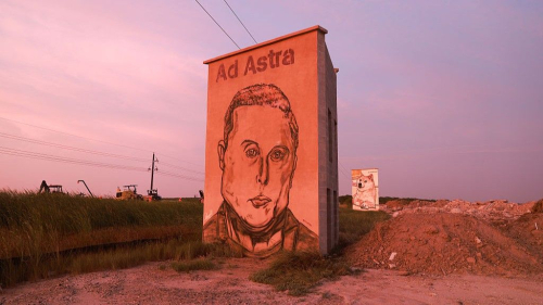 Cards Against Humanity wants to erect a monument to ‘honor’ Elon Musk