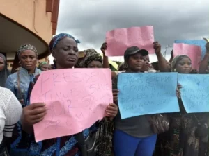 ‎Retailers groan over NAFDAC enforcement of sachet alcohol ban              