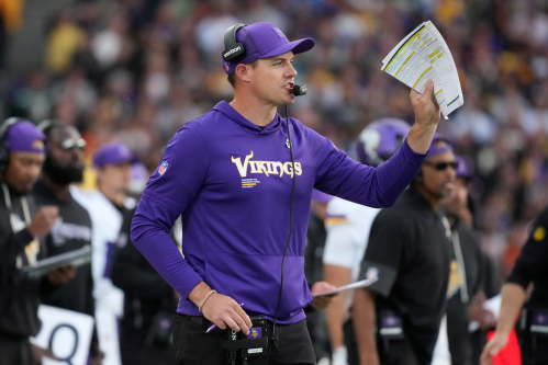 Stock Up, Stock Down: 5 Players Impacted by First Vikings Preseason Game