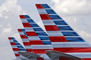 Air traffic controller prevents a disaster between 2 planes