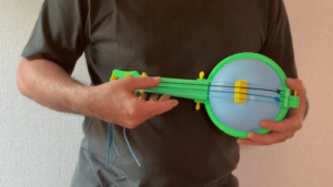 3D-printed ‘balloon banjo’ is ready for pickin’