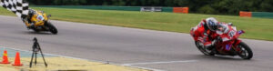 Loris Baz vuelve a lo alto del MotoAmerica SBK tras las dos victorias de Bobby Fong