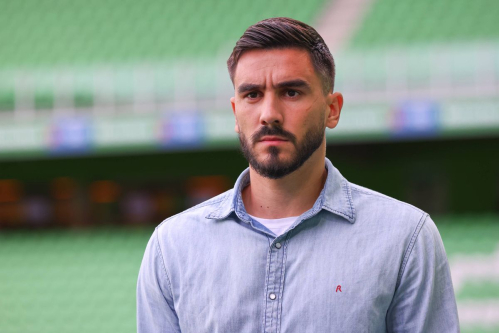Romano bevestigt Sutalo-deal middels ‘here we go’ en schrijft over doorverkooppercentage voor Ajax