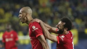 Fabinho llega a Turquía para jugar con el Trabzonspor de Mohamed Salah