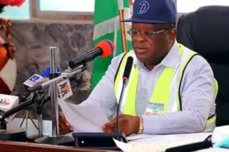 FG links Carter Bridge failure to detached piles, corrosion, illegal mining
