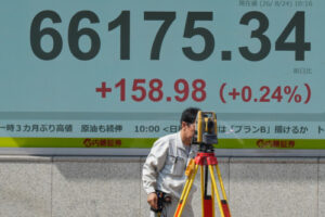 Asian shares are mixed as US ups economic pressure on Iran