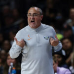 Wings coach Jose Fernandez delivers a hilariously self-aware ‘apology’ to end his presser
