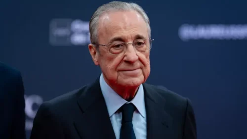 Ρεάλ Μαδρίτης: Η επετειακή φανέλα που έταξε ο Πέρεθ στα μέλη του συλλόγου