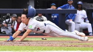 How Bateman’s aggressive base running led to a Blue Jays victory