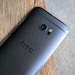 Android phones used to be made of metal—here’s why glass replaced it