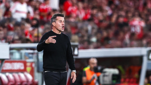 Marco Silva: “Quando eles marcam dá-lhes alento, tivemos de cerrar os dentes”