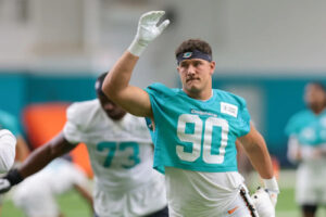 Eight former Wisconsin football players land on NFL practice squads