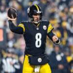 Mike Tomlin Reveals the “Only Reason” Aaron Rodgers Changed His Retirement Stance After Last Season