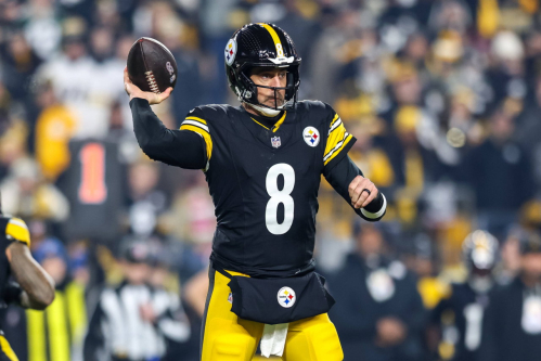 Mike Tomlin Reveals the “Only Reason” Aaron Rodgers Changed His Retirement Stance After Last Season