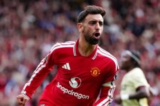 Man United transfer news: Bruno Fernandes contract extension decision ‘revealed’ as £300,000k captain enters final year