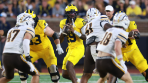 Was Western Michigan robbed? Evidence, rules expert question decision to give Michigan one more second