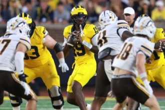 Was Western Michigan robbed? Evidence, rules expert question decision to give Michigan one more second