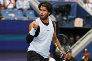 Obhajca titulu Alcaraz suverénne pokračuje na US Open. Američan nezískal ani jeden set