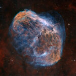 Astrophotographer captures jaw-dropping view of the Crescent Nebula