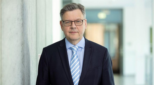 BaFin Says Firms Choose Europe’s Weakest Supervisor Then Expand Across the Bloc