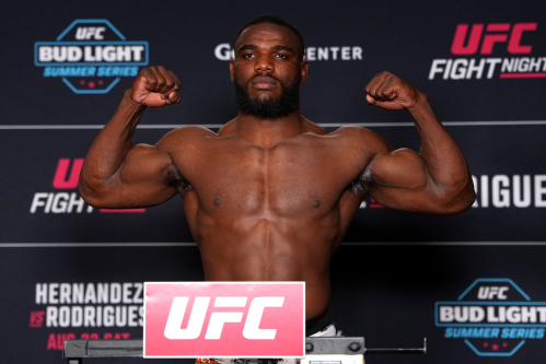 UFC 332 adds final fight between a former NFL player and undefeated debutant