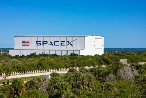 SpaceX (SPCX) Stock: UK Confirms $40M Starshield Contract as Institutional Holdings Expand