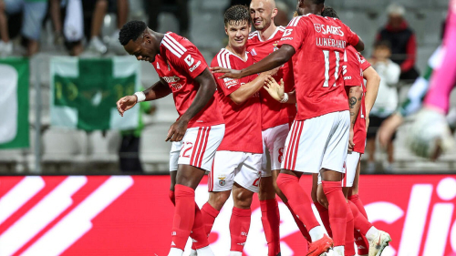 Benfica marcou 14 golos nos primeiros três jogos fora de casa na I Liga: igual só há 80 anos