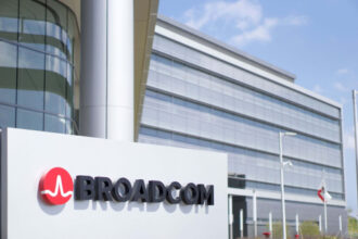Broadcom (AVGO) Stock: Wall Street Still Bullish Despite EU Probe and Insider Selling
