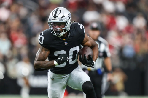 Mike Washington Jr. praised by head coach
