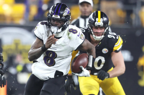 Lamar Jackson not eager for new deal