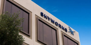 Skyworks (SWKS) Stock Leads S&P 500 After Apple Duo Launch and Qorvo Merger Update