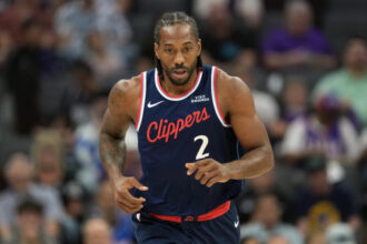 Kawhi Leonard trade grades: Who won the now official Raptors and Clippers deal?
