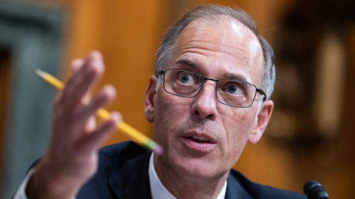 Moody’s gives surprising answer on AI and U.S. debt 