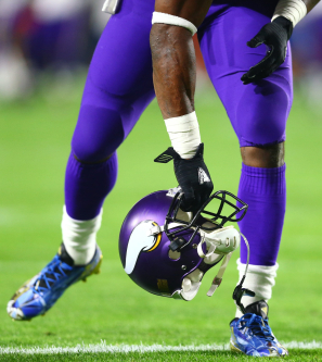 Former Vikings Pass Rusher Earns a Chance to Impress NFC Rival