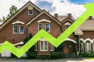 Mortgage Calculator: Here’s How Much You Need To Buy a $430K Home at a 6.95% Rate, the Highest of the Year