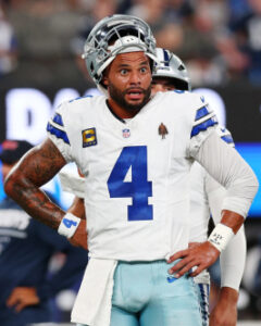 Dak Prescott sets new franchise TD pass record